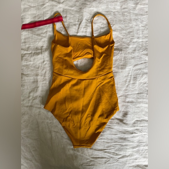 Left on Friday Peak Suit - Picture 2 of 4